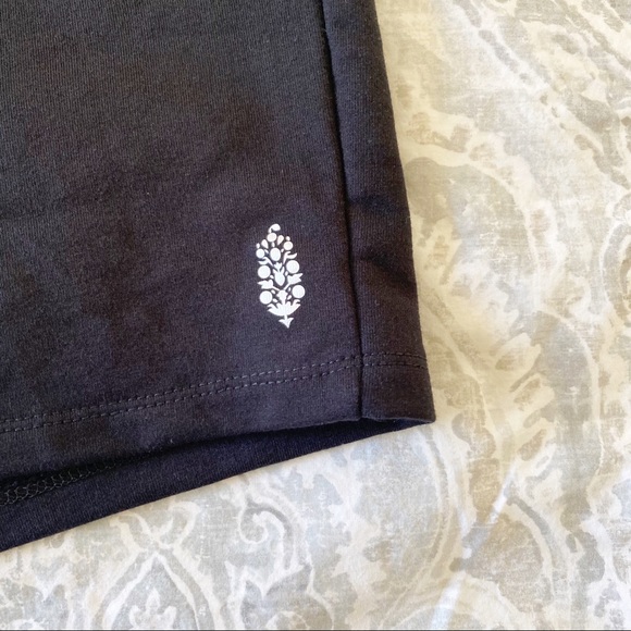 FREE PEOPLE Movement Sunny Set Black Coordinating 2 Piece Set Small NEW NWT - Picture 9 of 15